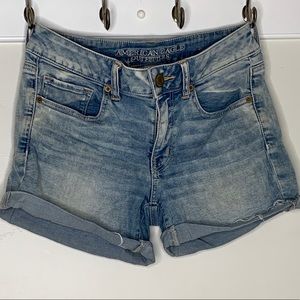 AMERICAN EAGLE MIDI SHORTS